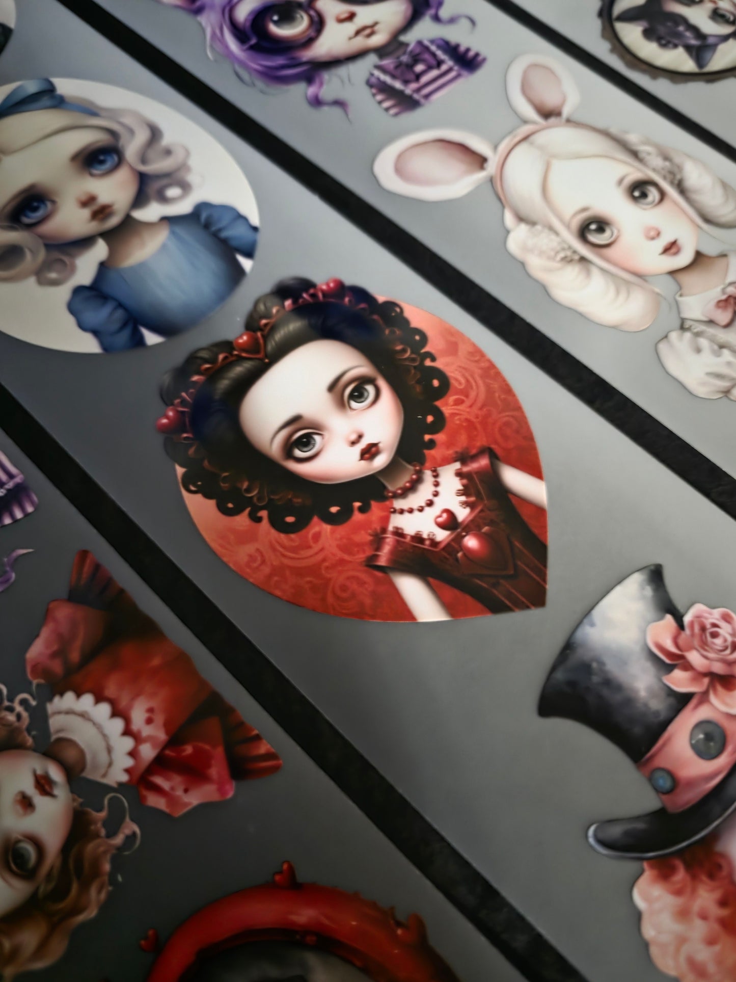 Whimsical Alice 7mm