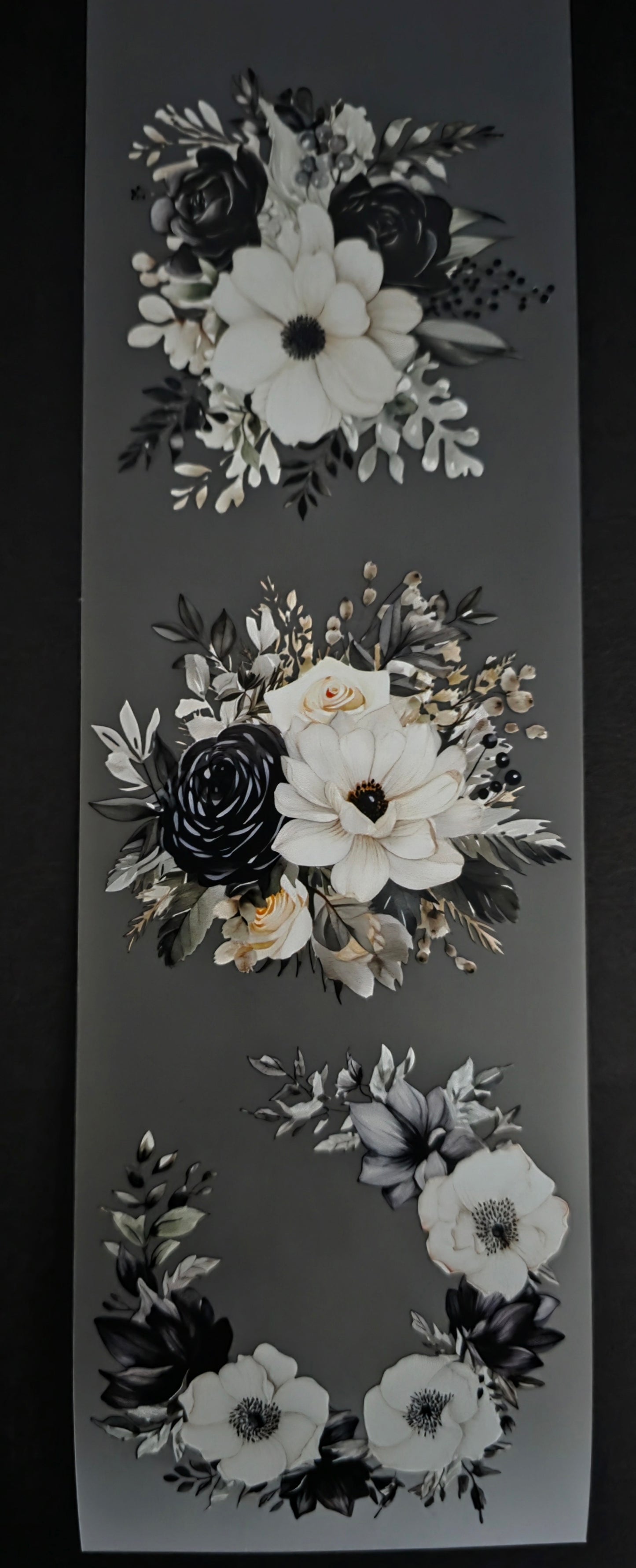 Bkack & White Floral 7cm