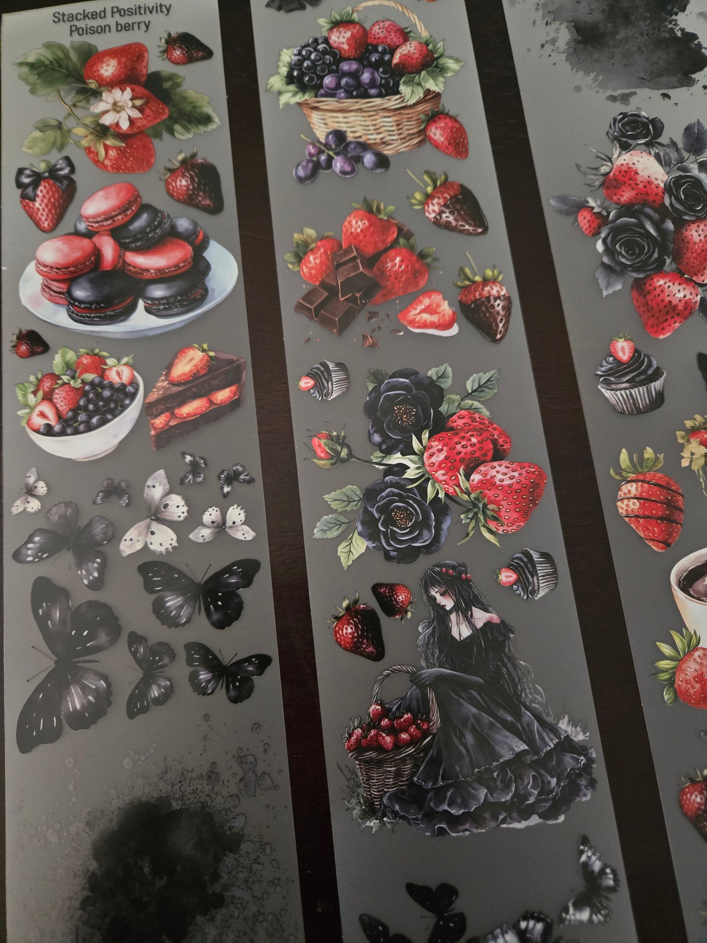 POISON BERRY - 7CM X 150CM - APRIL RELEASE