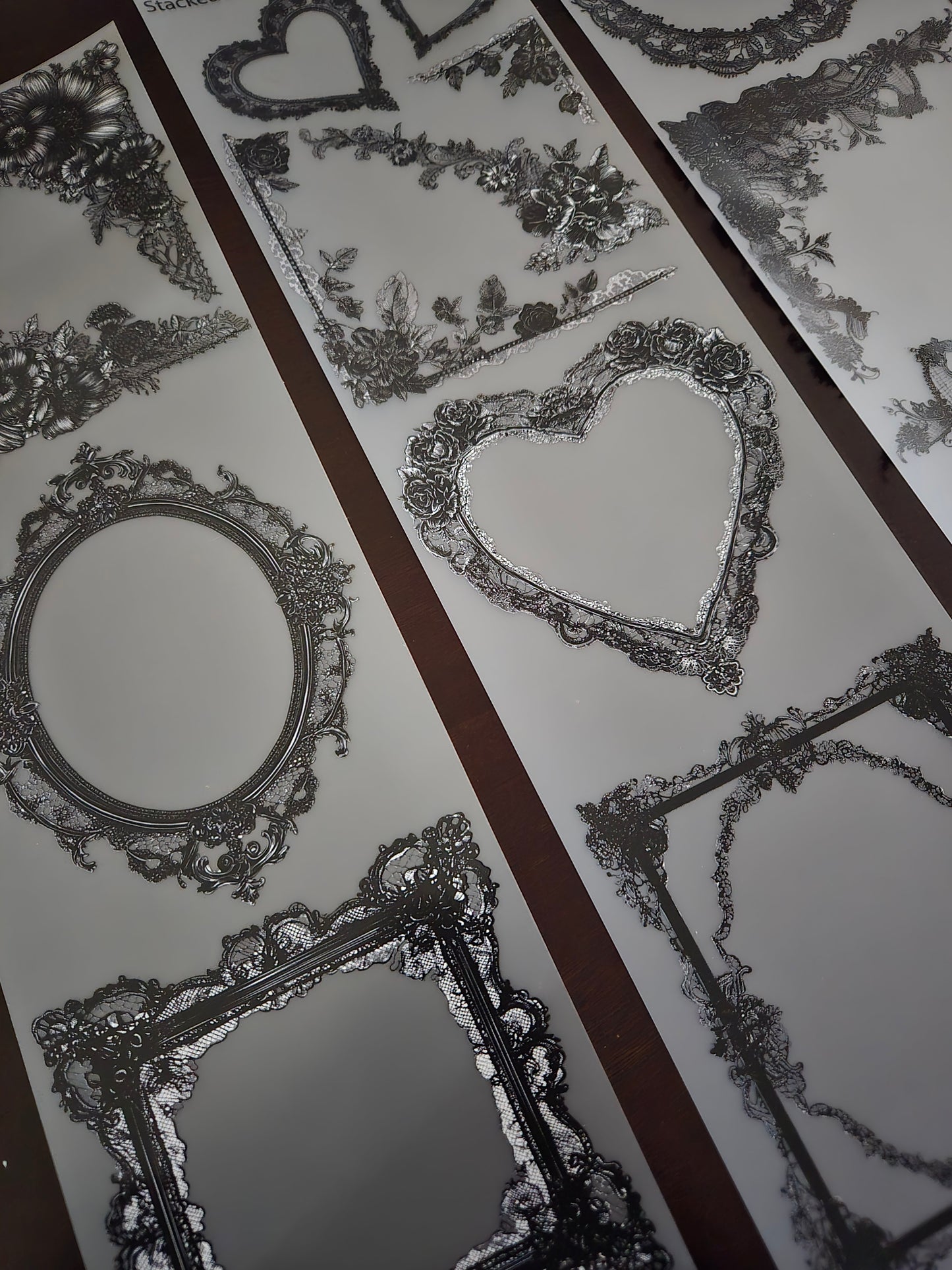 GIANT LACE FRAMES - 12CM X 150CM