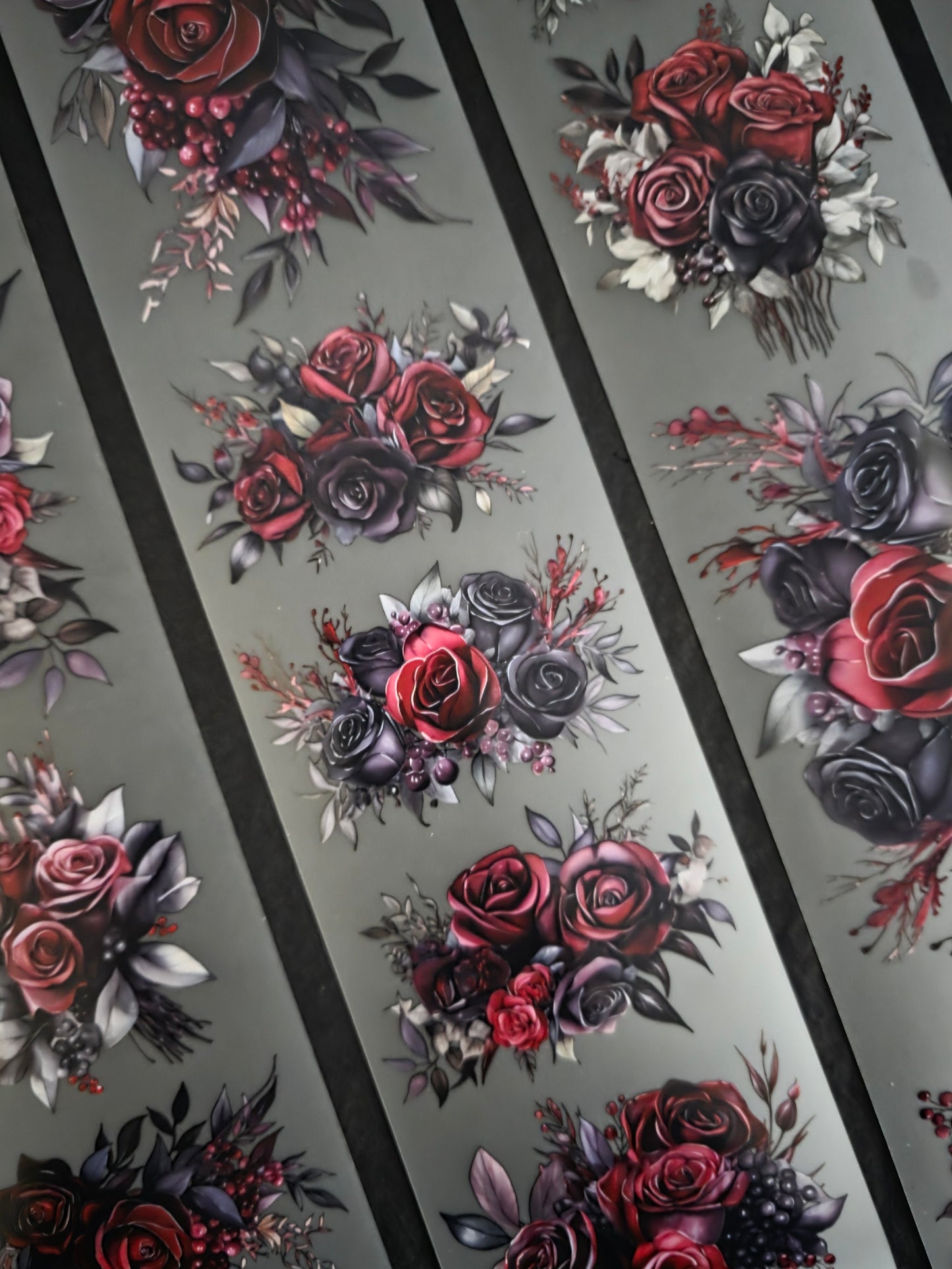Moody Florals 7cm
