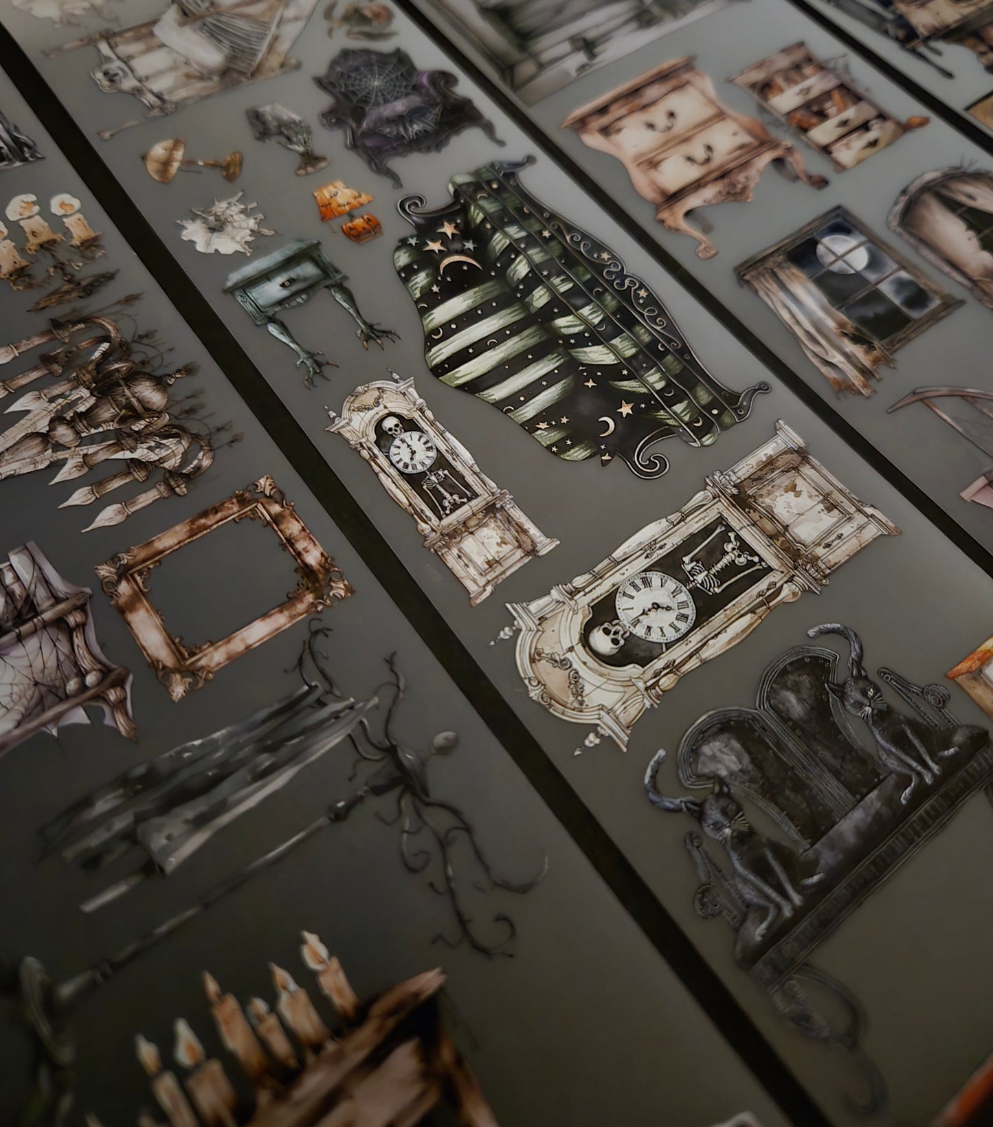 Spooky Furniture 7cm