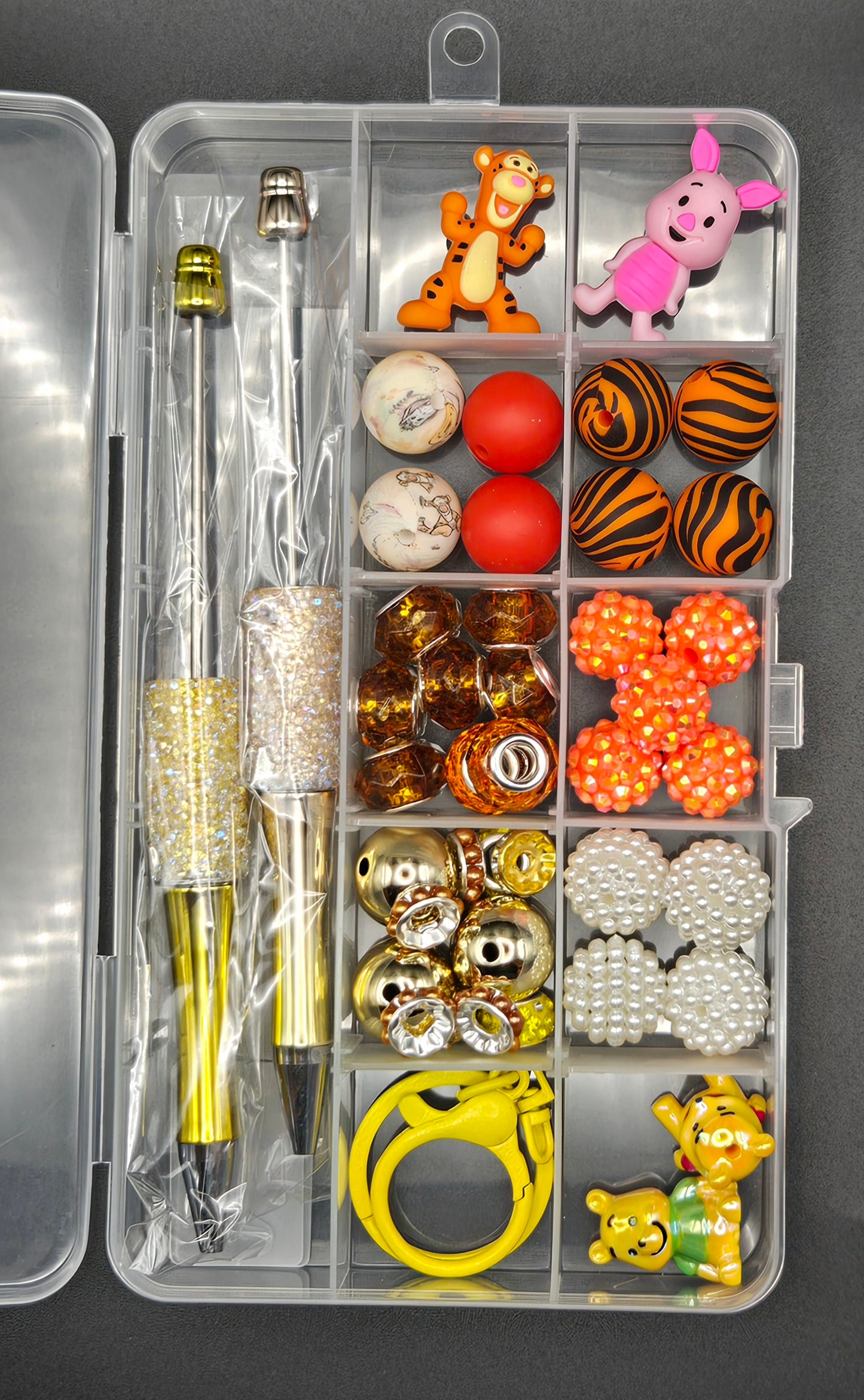 3D tigger and piglet pen and keychain kit