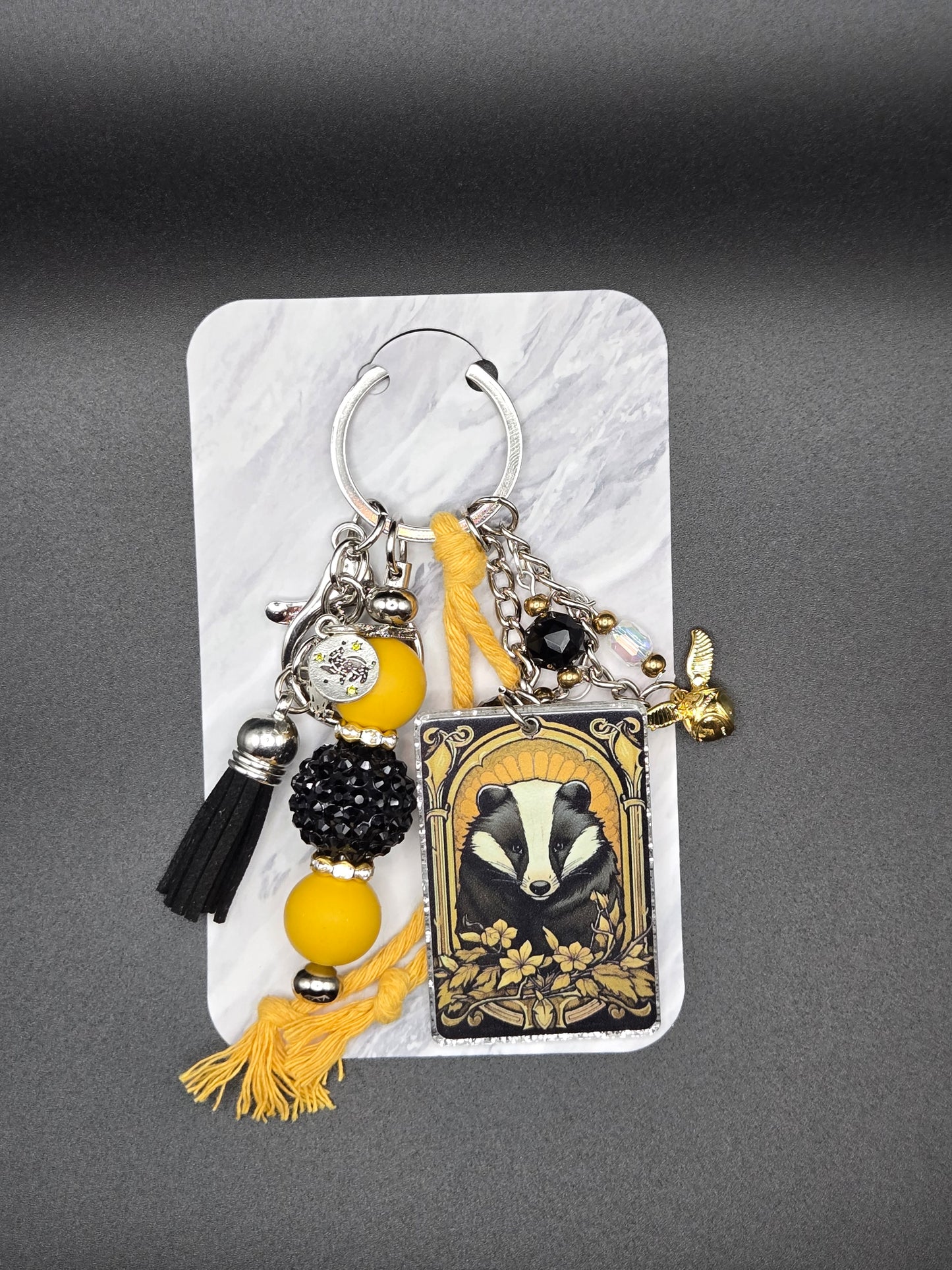 HUFFLEPUFF HP DANGLE KEYCHAIN