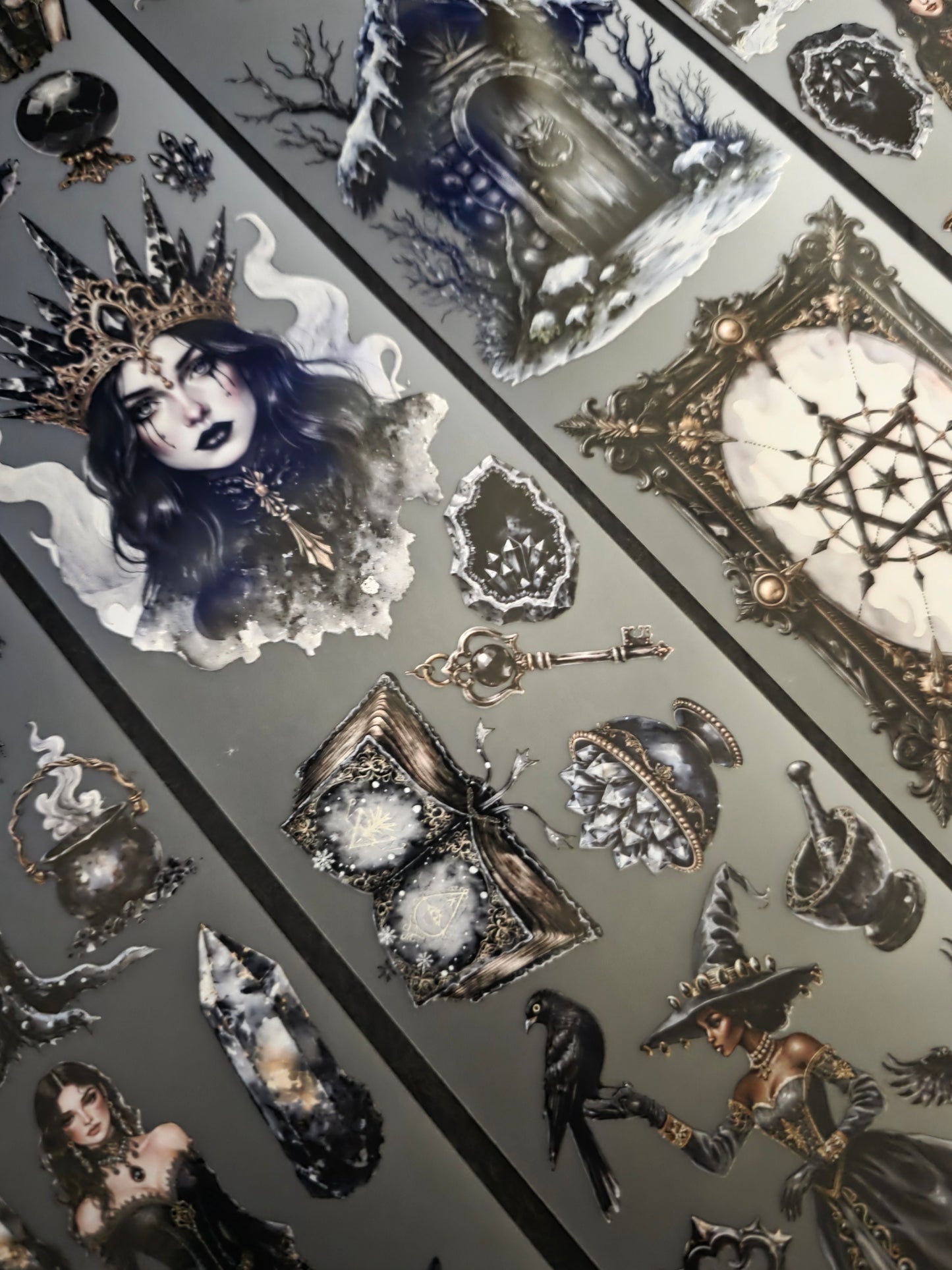 Obsidian Witch 7mm