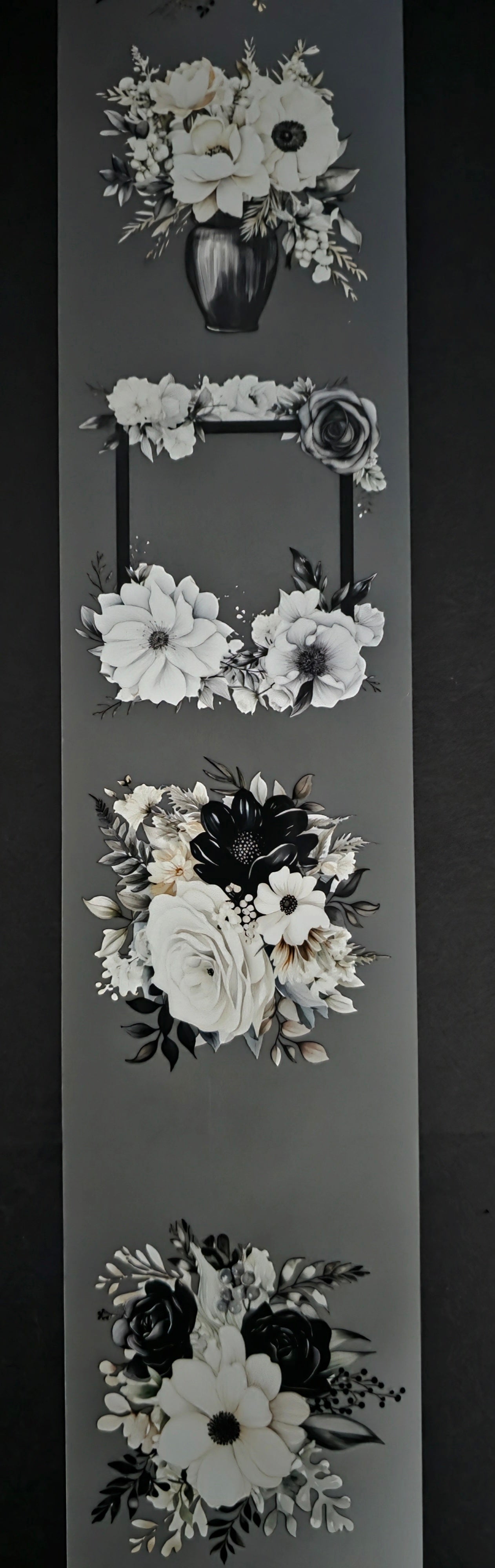 Bkack & White Floral 7cm