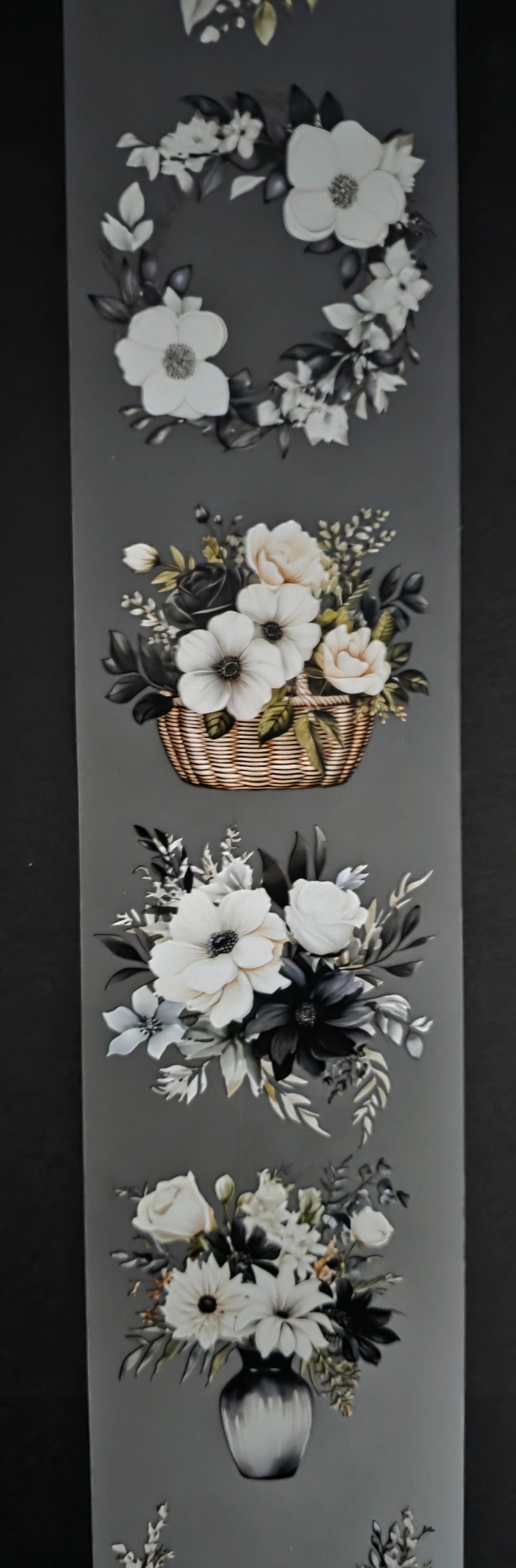 Bkack & White Floral 7cm
