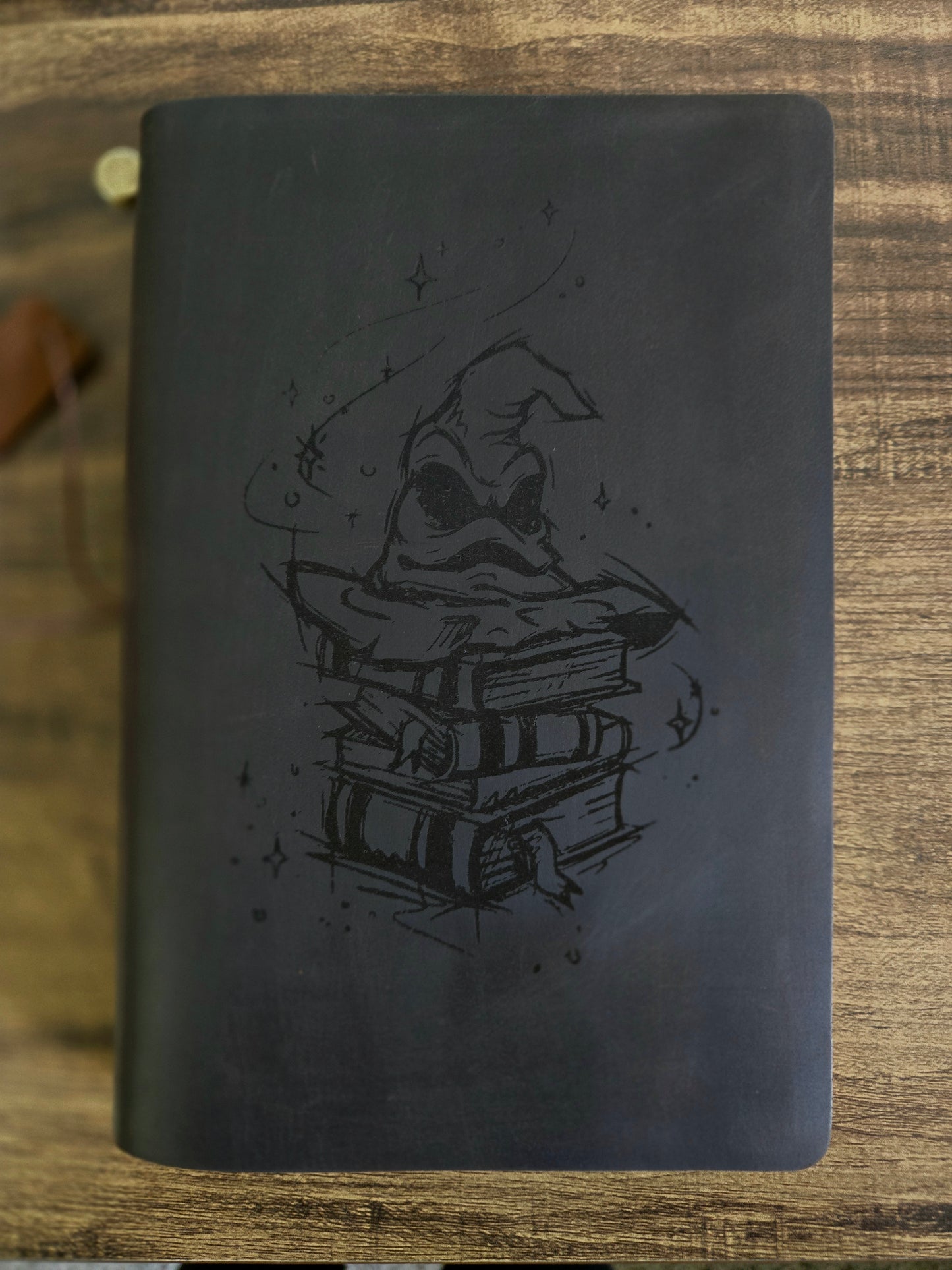 CUSTOMIZED LEATHER TRAVEL JOURNALS