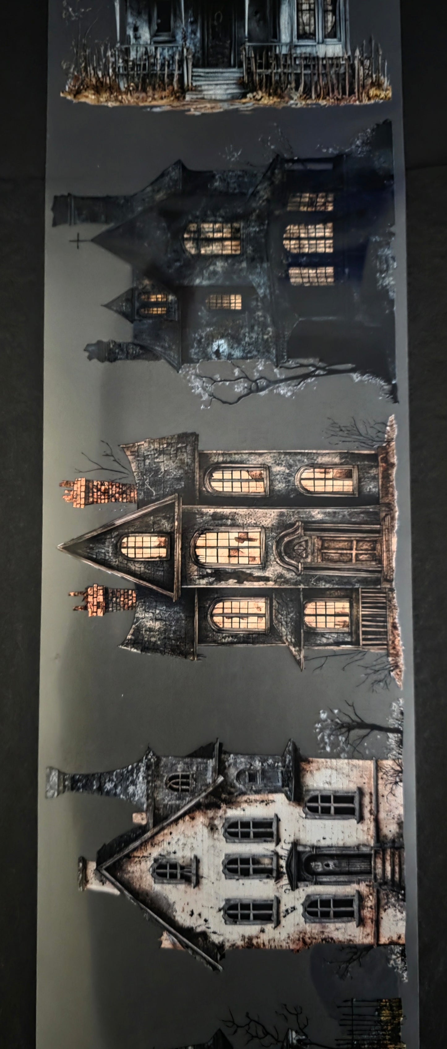 Giant Spooky House 12cm
