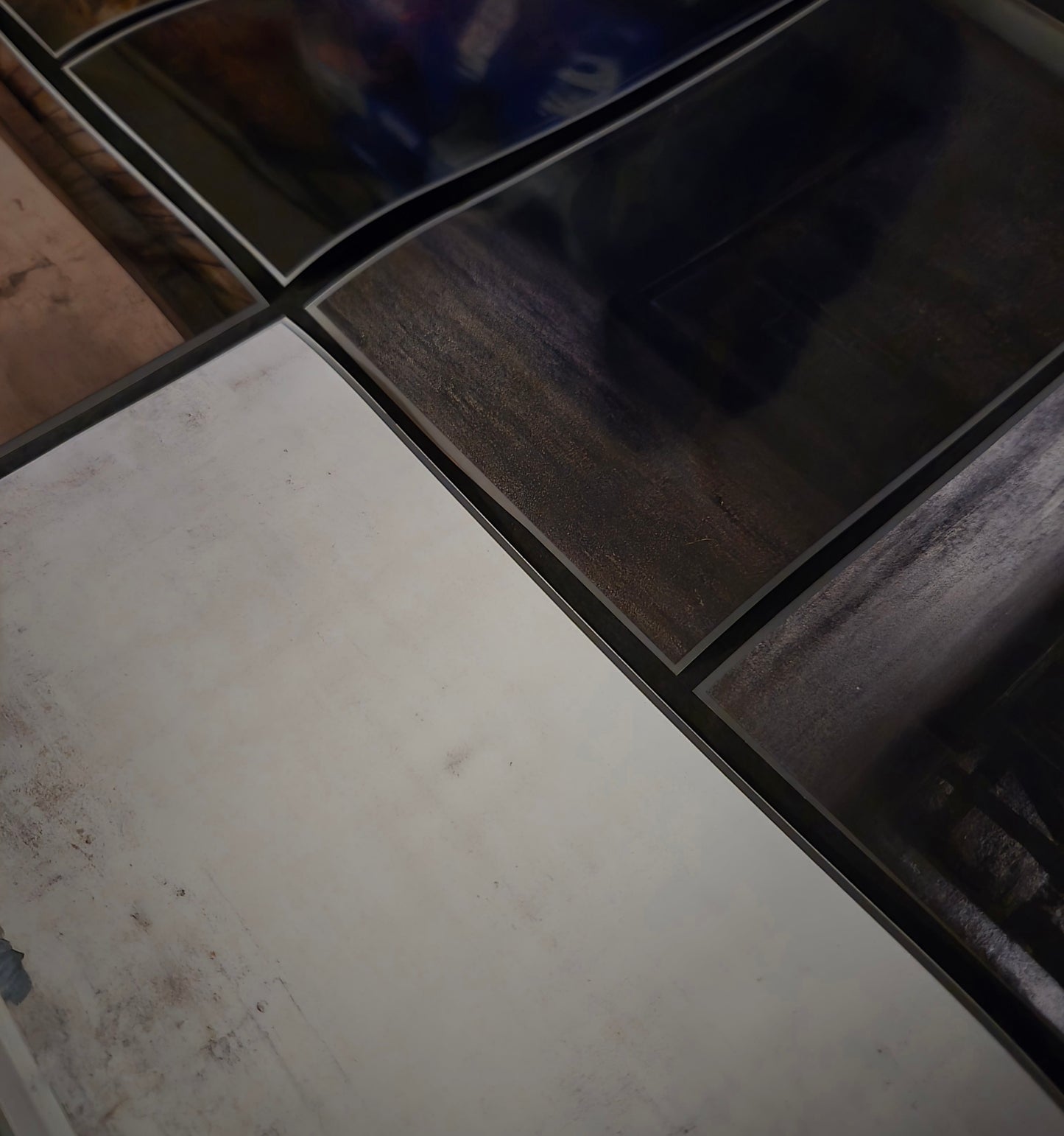 Giant Haunted Empty Rooms 12cm