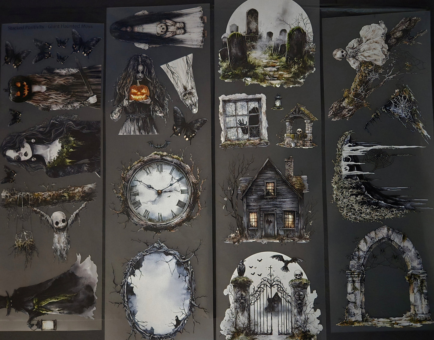 Giant Haunted Moss 12cm