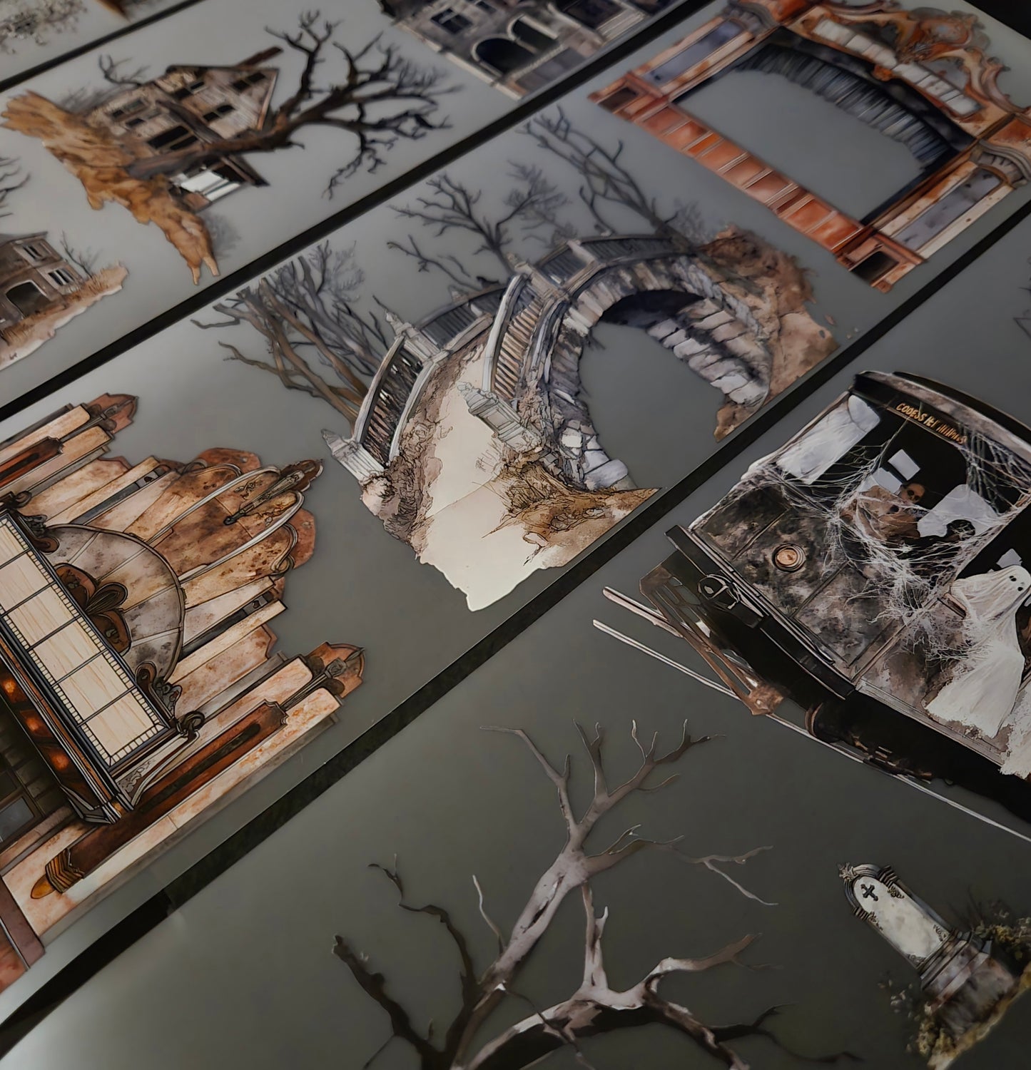 Giant Roaring Halloween 12cm