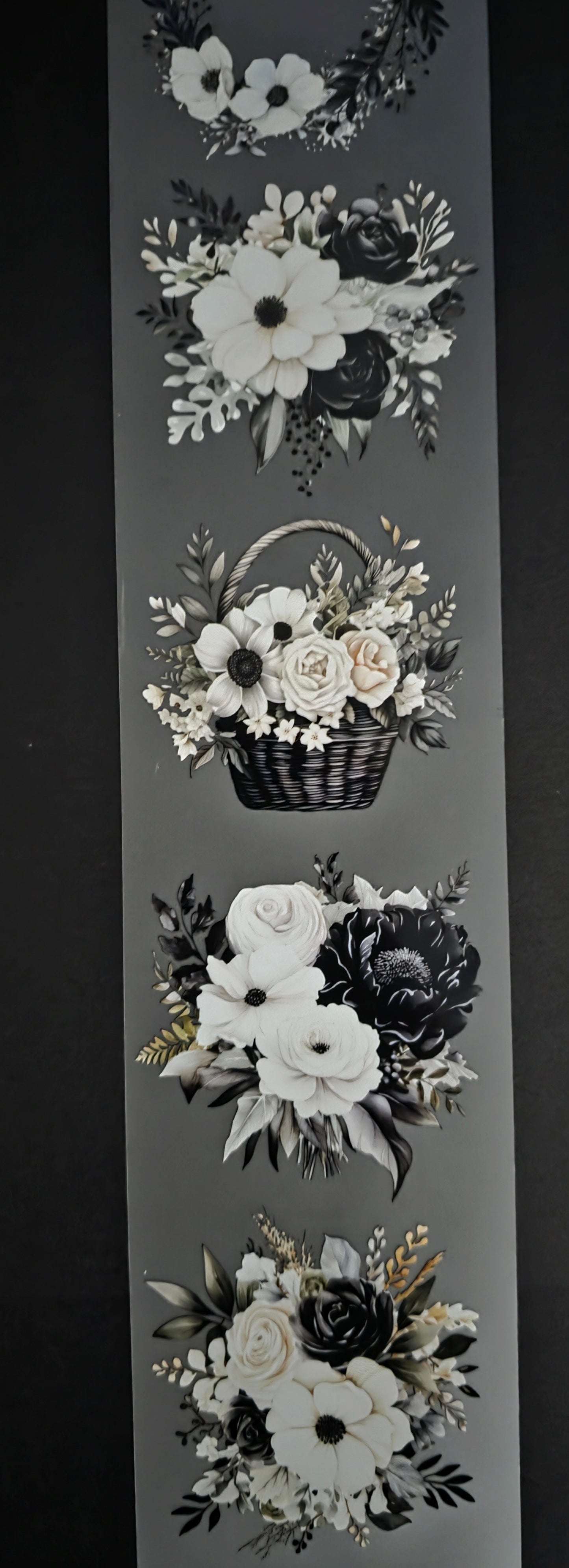 Bkack & White Floral 7cm